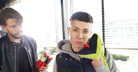 Urodziny Hitlera, drewniana Bołądź i modlitwa o uleczenie TVP. Tak wyglądał 8 odc. SNL Polska