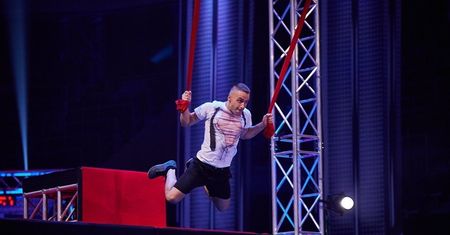 "Ninja Warrior Polska": Rafał Kasza leczy kontuzję. "Miałem wrażenie, że odpadnie mi ręka"
