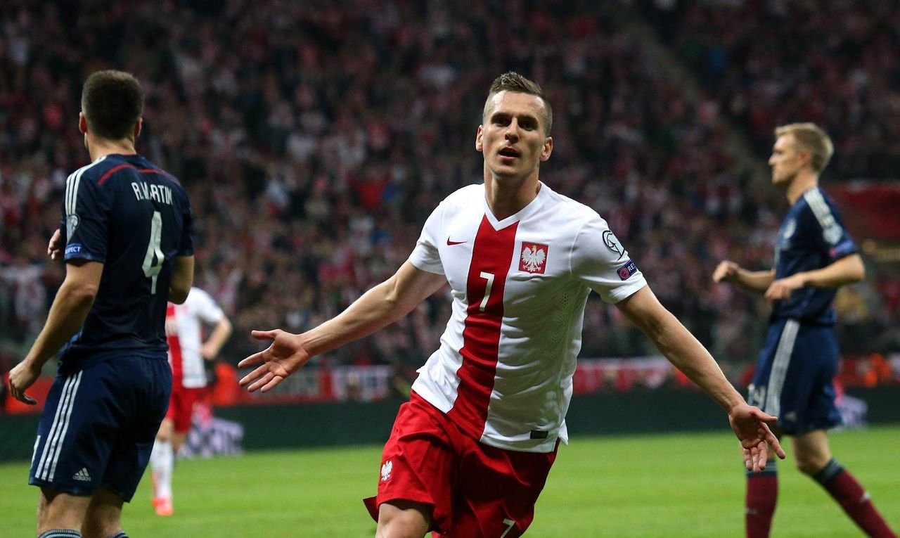 FIFA 16 - szykuje się zmiana na polskiej okładce. Czyżby Arkadiusz Milik?