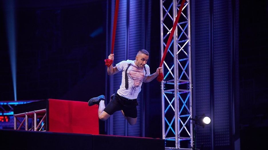 Rafał Kasza dzielnie walczył na torze przeszkód w "Ninja Warrior Polska"
