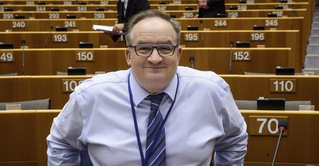 Jacek Saryusz-Wolski na siłowni. "Jedynka" PiS-u do PE nie traci czasu