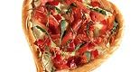 Pizza z mozzarellą i szynką parmeńską