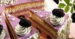 Tort jeżynowo-śmietanowy