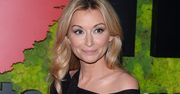 Bardzo szczupła Martyna Wojciechowska z temblakiem na Balu TVN 2016. Widać jeszcze blizny