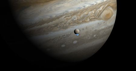 NASA potwierdza: na księżycu Jowisza jest woda. Przełomowe odkrycie na Europie