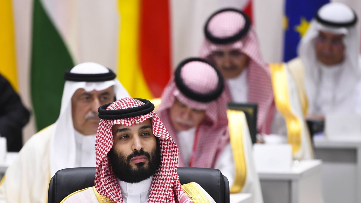 Saudyjski następca tronu ostrzega: "ceny ropy wzrosną gigantycznie, jeśli świat nie powstrzyma Iranu"