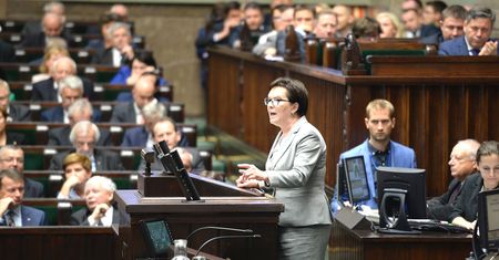 Kopacz ostro o przesłuchaniu Michała Tuska. "Kaczyński nie ma dzieci. Nie wie jak je kochamy"