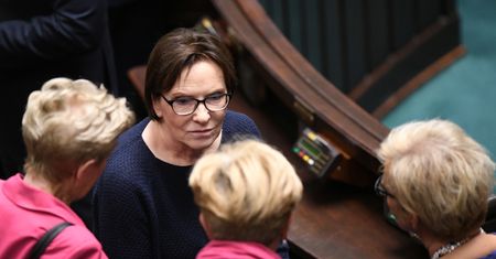 Kopacz pytana o język angielski. Przywołuje Kaczyńskiego