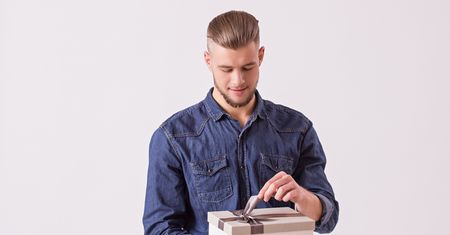 Dzień Chłopaka 2019. Najpiękniejsze życzenia i wierszyki gotowe do wysłania w formie wiadomości SMS