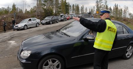 Tej zimy nie jedźcie do Zakopanego. Policjanci muszą wypracować narzucone normy mandatów
