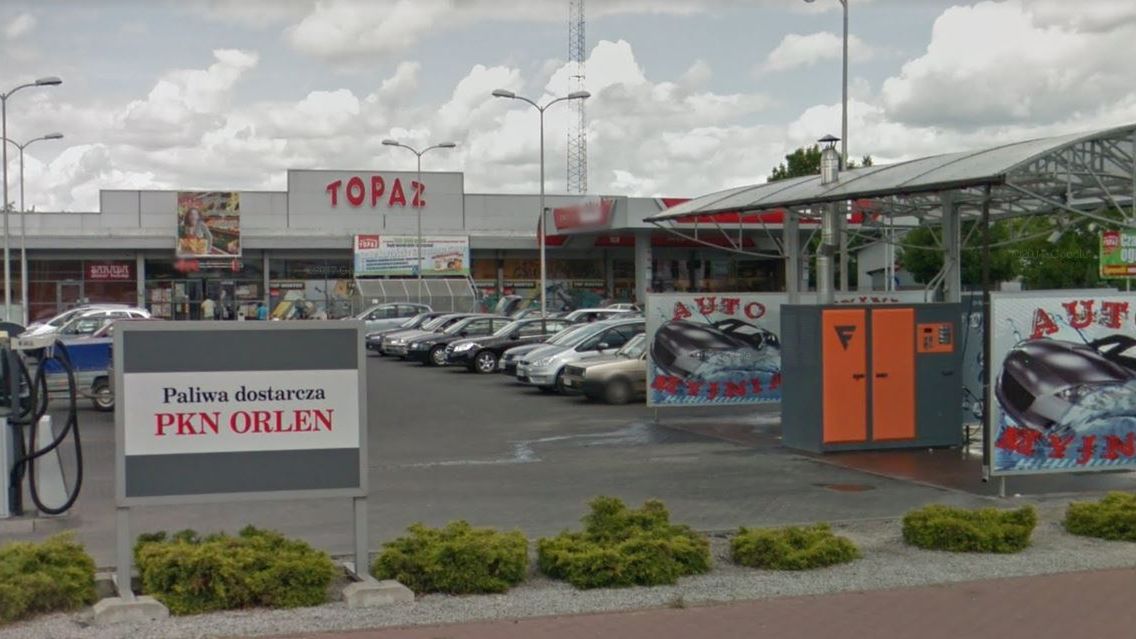 Supermarket Topaz może działać w każdą niedzielę, bo jest połączony ze stacją paliw - orzekł sąd.
