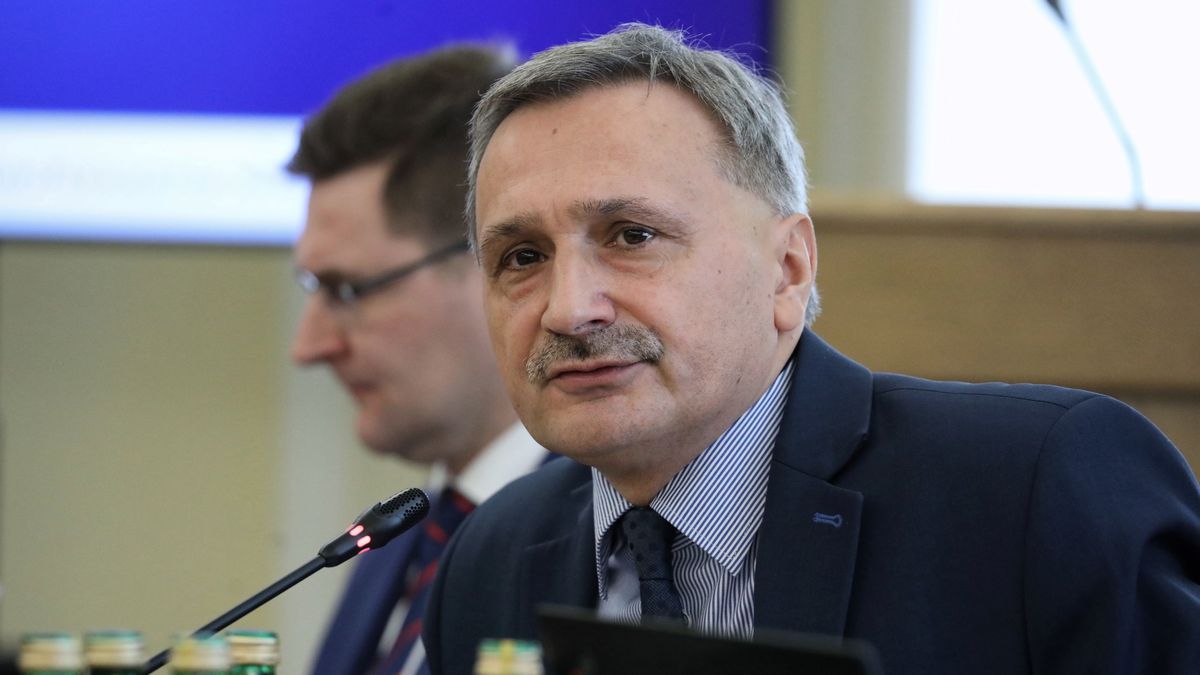 Maciej Kopeć, wiceminister edukacji (na zdjęciu), odpowiada ZNP: potrzebny jest gest dobrej woli.