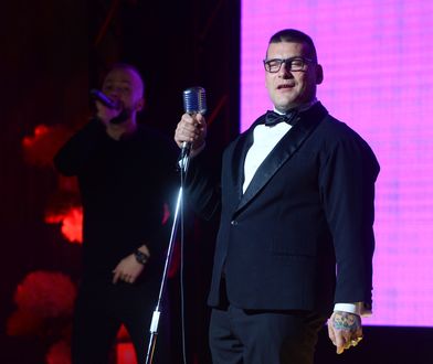 Popek rapuje na ramówce Polsatu. Stacja nie boi się kontrowersji