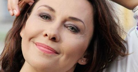 Anna Popek oszczędza? Pokazała się w tej samej spódnicy na dwóch imprezach