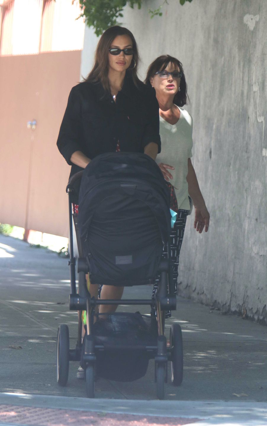 Irina Shayk na spacerze w NYC