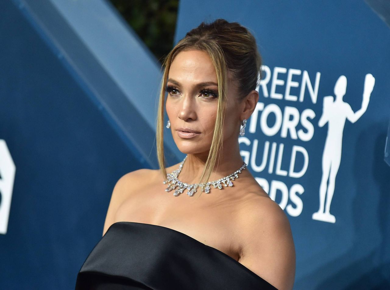 Jennifer Lopez w diamentowej biżuterii - SAG Awards 2020