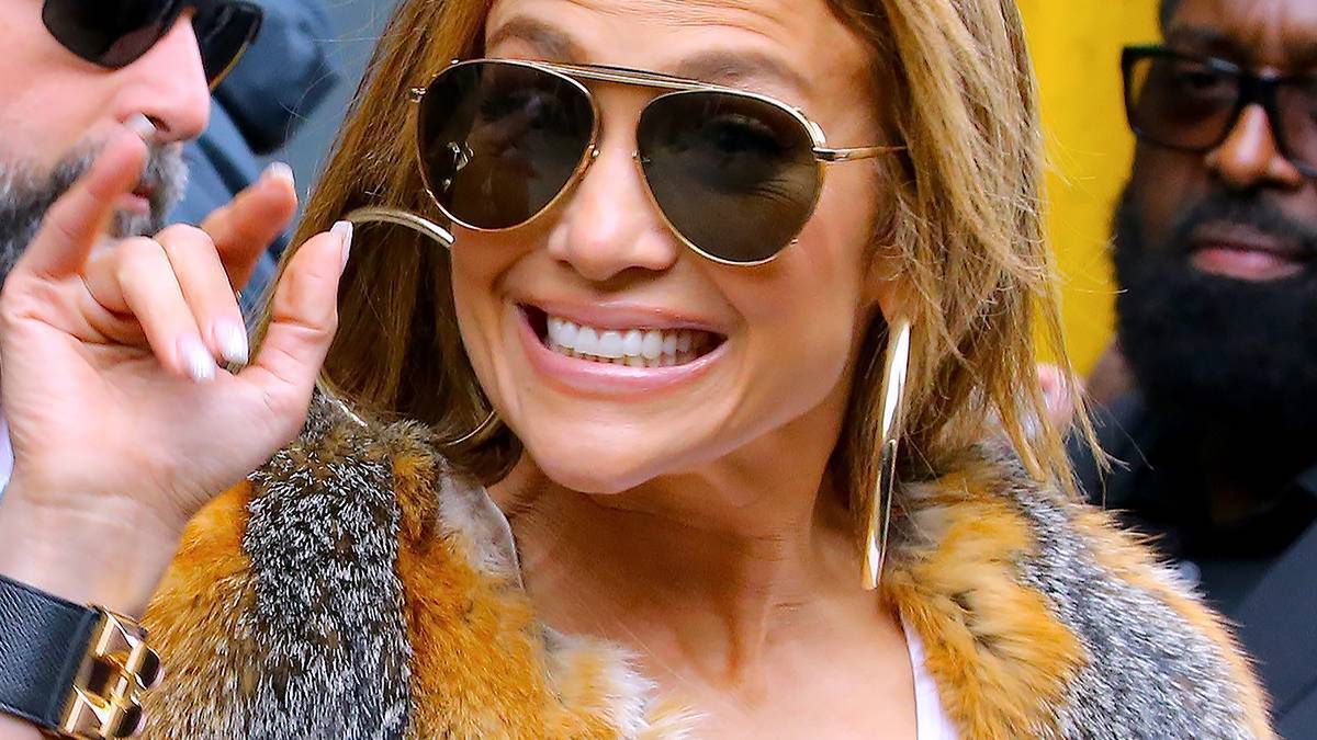 Jennifer Lopez zmieniła fryzurę i zachwyciła fanów. Przygotowania do Super Bowl trwają!