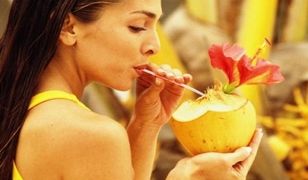 Owoce w alkoholu - przyszedł sezon na nalewki!