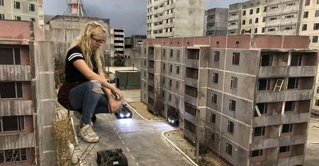 Ścinki, w których jeździmy robotem po Czarnobylu, wspominamy o kloacznych lodach z Japonii i nie oceniamy czy Dante... (07-13.01)