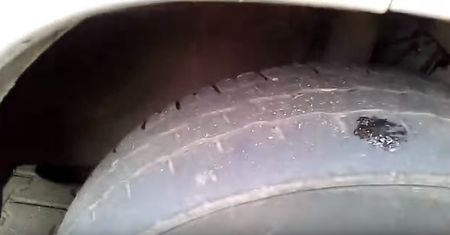 Łyse opony w radiowozie. Za to zabraliby dowód rejestracyjny