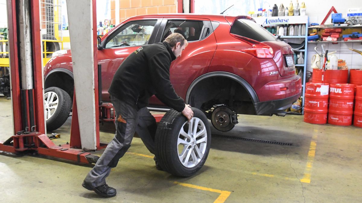 Wymiana opon już nie będzie karana mandatem za złamanie zakazu przemieszczania się