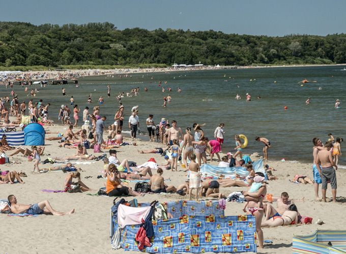 Czterolatka z Norwegii zgubiła się na plaży. Przeszła 3 km