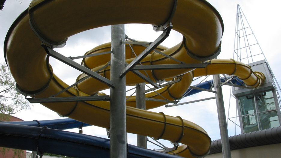 Straty spowodowane przez mężczyznę zostały oszacowane na 100 tys. zł.