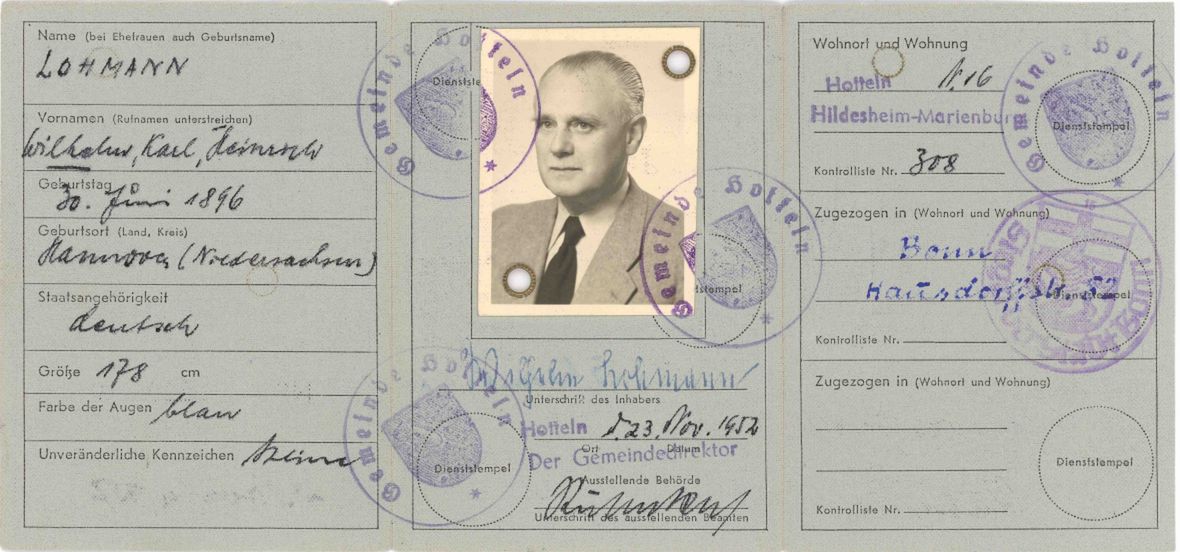 Niemiecki dowód osobisty wydany na nazwisko Wilhelm Lohmann, którym posługiwał się Wilhelm Koppe 