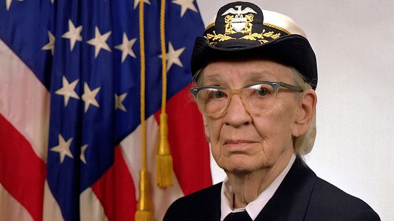 Grace Hopper służyła w Marynarce Wojennej.