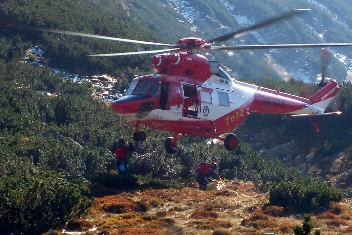 Tatry. Akcja TOPR w jaskini Wielka Śnieżna. Ratownicy odnaleźli ekwipunek poszukiwanych grotołazów