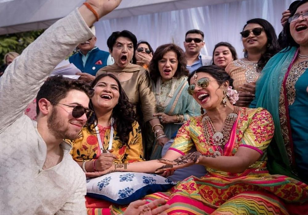 Dwa miliony cekinów, stroje jak z filmu. Priyanka Chopra i Nick Jonas pokazali zdjęcia ze ślubu