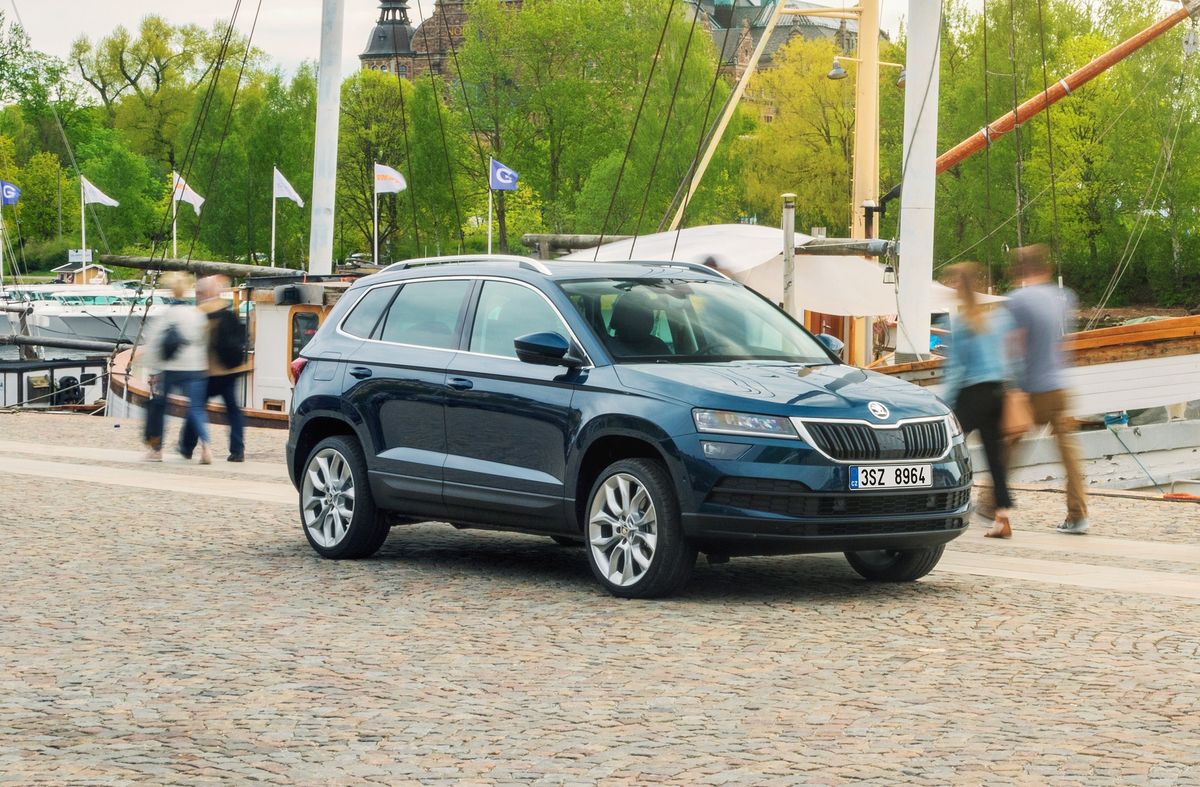 Škoda Karoq kosztuje więcej niż Seat Ateca i Volkswagen Tiguan. Sprawdź dlaczego