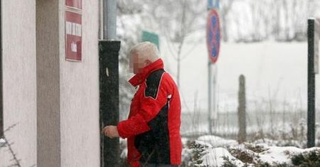 Zawieszony inspektor nadal pracuje?