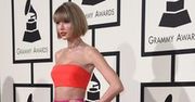 Taylor Swift w kreacji Versace na rozdaniu nagród Grammy