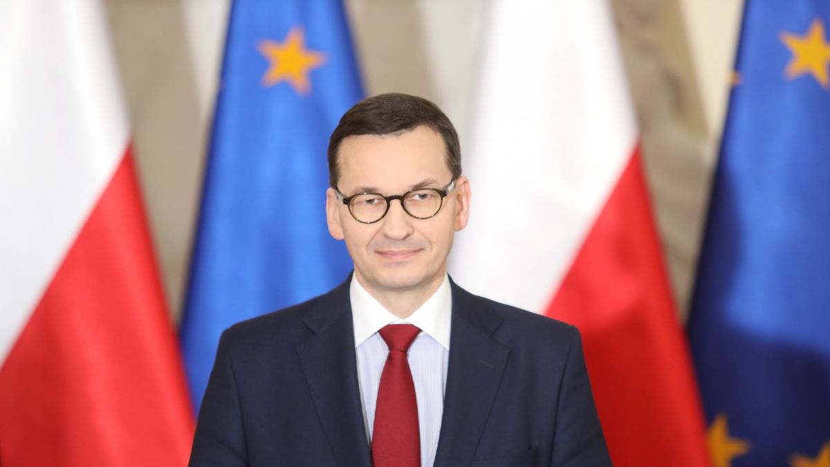 Mateusz Morawiecki: Mamy to! Tak, mamy rekordową, największą nadwyżkę w handlu zagranicznym w historii! To zasługa przede wszystkim pracowitości i zaradności Polaków i nasz wspólny sukces. 