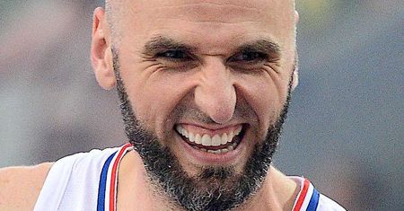 Marcin Gortat buduje napięcie! Gwiazdor pochwalił się kolejną fotką z randki oraz parką cudnych dzieci!