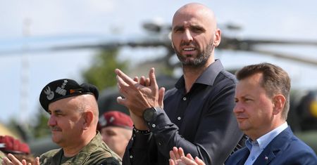 Marcin Gortat o polityce. "Ludzie, którzy pojawiają się w moim otoczeniu, ocieplają swój wizerunek"