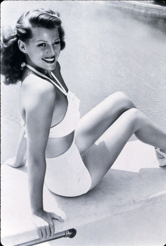 Jun 01, 1944; Hollywood, California, USA; 1944, Pictured: BATHING SUIT, CLOTHING, RITA HAYWORTH, PIN-UPS, SWIMMING POOL. Mandatory Credit: Photo by SNAP/ZUMA Press. (ï¿½) Copyright 1944 by Movie Studio  /OKO NA SWIAT 
