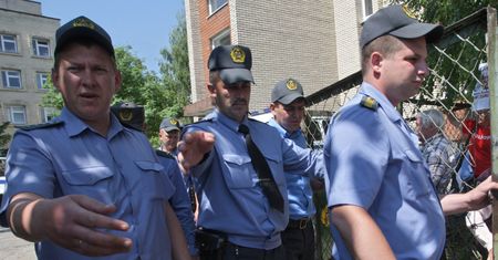 Nastolatek zasztyletował nauczycielkę i ucznia. Tragedia na Białorusi