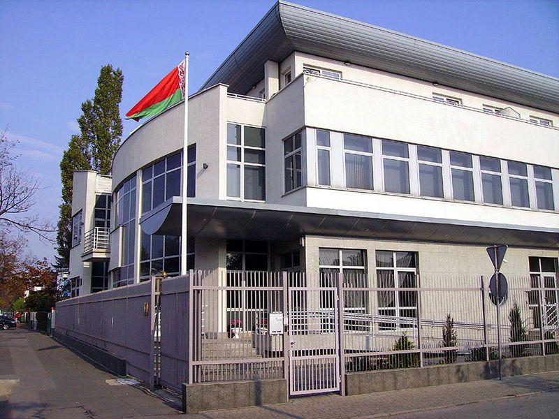 Wydania wiz odmówili urzędnicy ambasady Republiki Białorusi w Warszawie