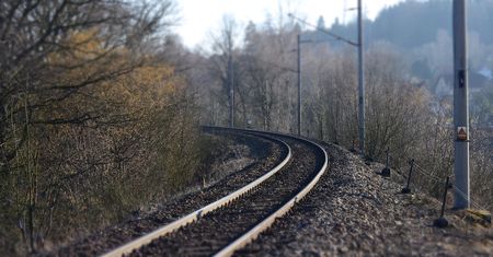 Pod Poznaniem wykoleił się pociąg. Są ranni