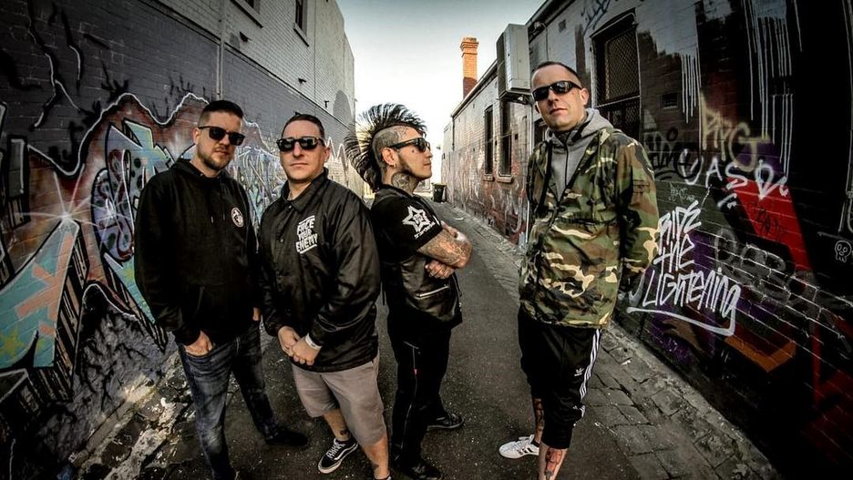 Punk is not Dead - Booze and Glory w całej okazałości 