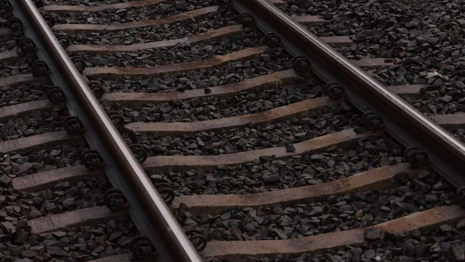 Śmierć 27-latka na torach