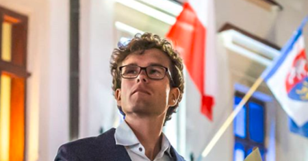 Rzeszów. Kandydat do Rady Miasta podrywał nieletnie. Jest ruch prokuratury