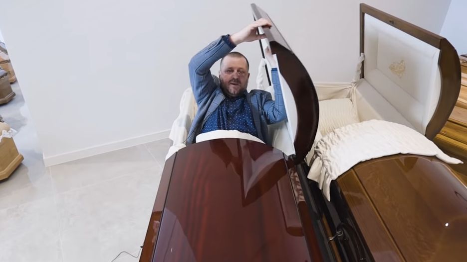 Koronawirus w Polsce. Burmistrz Wieruszowa nagrał prześmiewczy film