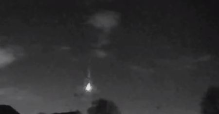 Wielka Brytania. Spadający meteoryt zarejestrowany przez kamery