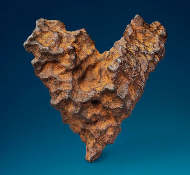 Co kupić na walentynki? Meteoryt w kształcie serca trafił na aukcję