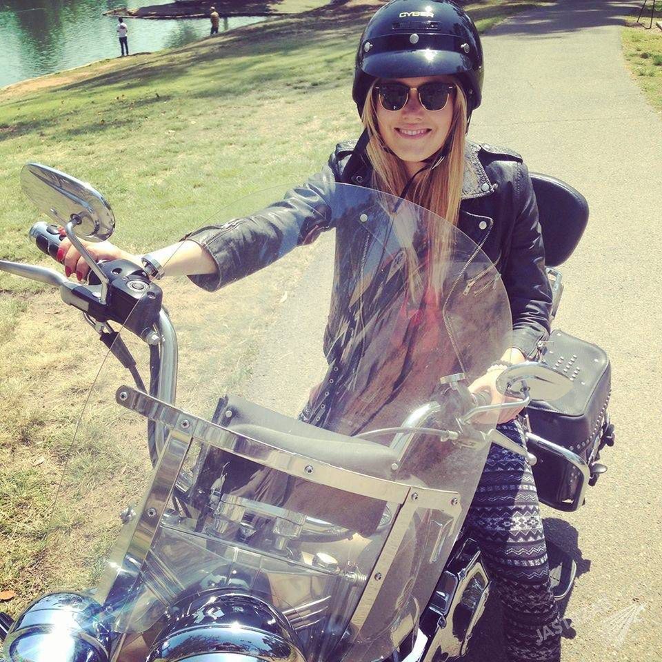 Magdalena Lamparka z Harleyu w Los Angeles