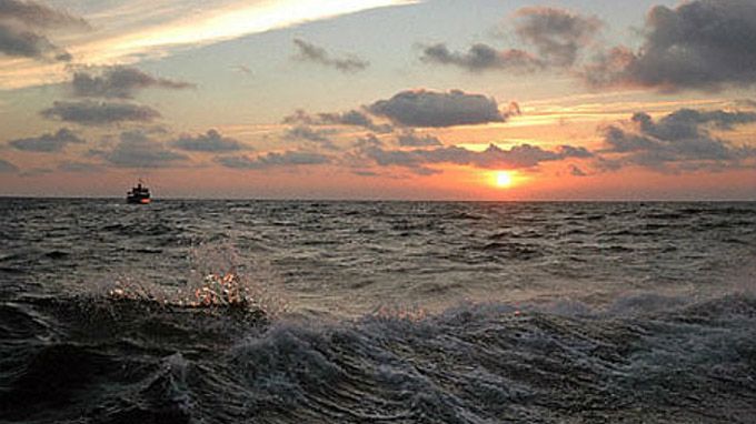 Sztorm na Pomorzu. Uszkodzone molo