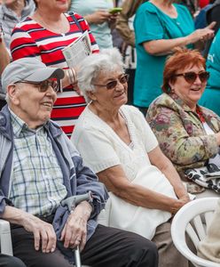 Uśmiechnięty dziadziuś albo wredny staruch – tak ich widzimy, a seniorzy są po prostu ludźmi